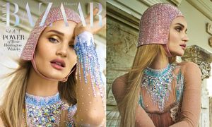 Rosie Huntington-Whiteley pozuje w kryształowym kasku