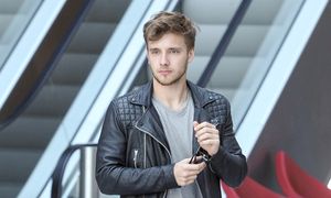 Maciej Musiał zapuszcza zarost