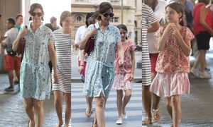 Katie Holmes i Suri Cruise przemierzają Paryż w kwiecistych sukienkach