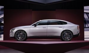 VOLVO ES90 zdjęcie prasowe