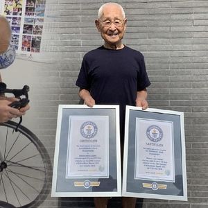 87-latek dokonał niezwykłego: przepłynął blisko 4 km, przejechał 180 km i przebiegł maraton