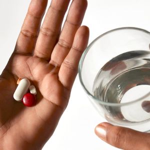 8 witamin, które poprawią jakość Twojego zdrowia psychicznego. Idealne dla żyjących w stresie