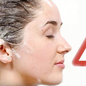 7 sygnałów, które mogą świadczyć o tym, że myjesz włosy zbyt często