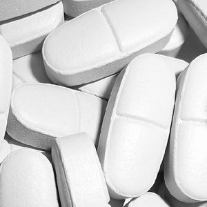 Nastolatek ze Szczecina połknął 60 tabletek paracetamolu. Chciał popełnić samobójstwo