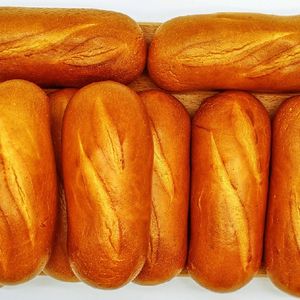 7 objawów, które mogą świadczyć o tym, że spożywasz zbyt dużo chleba