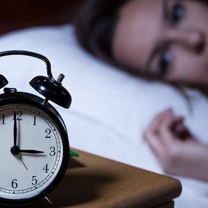 Codziennie budzisz się około 3 w nocy? Powodem może być groźna choroba