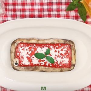 Jeśli myślisz, że to pizza, jesteś w błędzie. To oryginalne etui na telefon, które zrobisz sam!