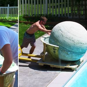 Grupa znajomych stworzyła największą na świecie kulę do kąpieli. Waży 910 kg!