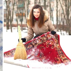 Śnieg i mróz jest idealny, aby dywany i pluszaki wynieść na zewnątrz! Twój dom będzie zdrowszy