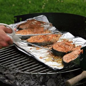 Jedna strona folii aluminiowej ma znaczenie do grillowania mięsa