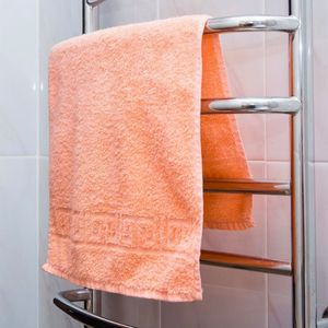 Uważaj na to, jak wieszasz ręczniki w łazience. Możesz nabawić się grzybicy
