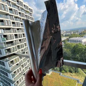 folia aluminiowa na balkonie