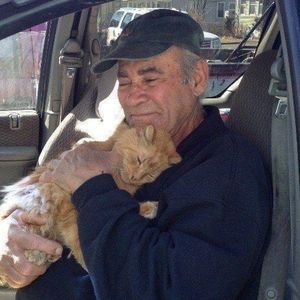 Już ponad 20 lat pomaga bezpańskim kotom w potrzebie. Pod swoją opieką ma ponad 68 zwierzaków