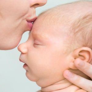 4 proste wskazówki, które pomogą Ci uniknąć płaskiej główki u niemowlaka