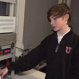 13-letni chłopiec został uznany za najmłodszą osobę, która osiągnęła syntezę jądrową