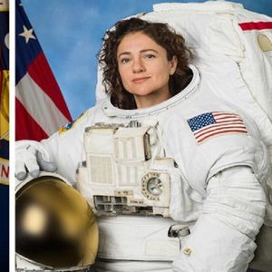 Dwie astronautki właśnie odbyły pierwszy w historii kobiecy spacer kosmiczny