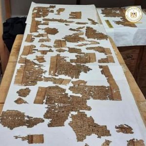 4-metrowy zwój „Księgi umarłych” został znaleziony w starożytnym szybie grobowym w Egipcie