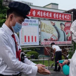 Korea Północna donosi o tajemniczej gorączce po ujawnieniu szalejącej w kraju pandemii COVID-19
