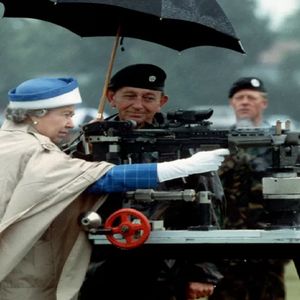 Życie królowej Elżbiety II na zdjęciach. Wyjątkowe chwile uwiecznione na fotografiach