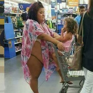 21 najdziwniej ubranych i zachowujących się osób z sieci sklepów Walmart. Czy to jest normalne?!