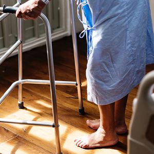 Pielęgniarka zdradza 5 rzeczy, których żałowali jej pacjenci będący na łożu śmierci