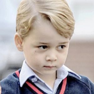 Książę George kończy dzisiaj 5 lat. Z tej okazji jego rodzice udostępnili piękne zdjęcie