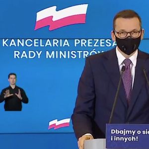 premier przeprosił Polaków