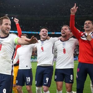 Angielscy piłkarze oddadzą premie
