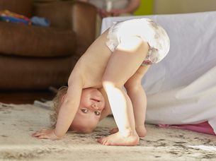 Jak wybrać pieluszkę dla niemowlęcia? Pediatra radzi, na co zwracać uwagę