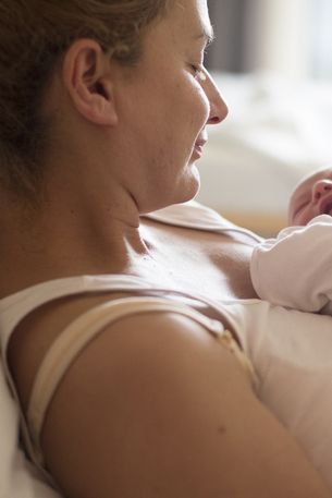 "Rozwiązanie ratujące życie noworodków". Wszystko o szczepionce przeciwko RSV: cena, działanie, skuteczność