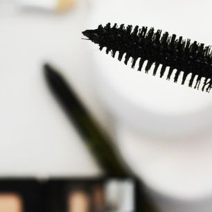 Makijaż na studniówkę: jak podkreślić oczy?