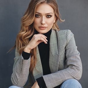 Jak kupić damską marynarkę, która zostanie z Tobą na lata [STYLISTKA RADZI]