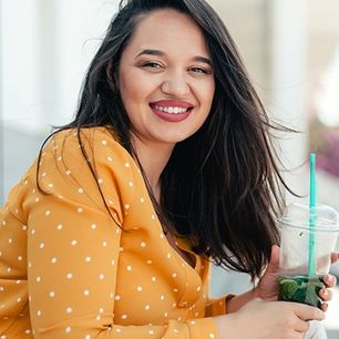 Trendy plus size na lato 2021 - w jakich sklepach znajdziesz najmodniejsze ubrania?