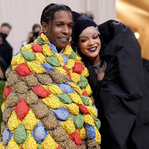 Rihanna jest w ciąży! Zobacz ciążowe outfity RiRi, które zachwycą nie tylko przyszłe mamy