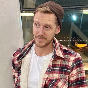 Sweter na zimę w stylu Michałowskiego to hit. To ostatni gwizdek, by kupić go przed świętami