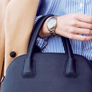 Styl casual w modzie damskiej - poznaj jego elementy i odkryj najmodniejsze casualowe stylizacje