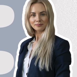 Garnitur damski - stylizacje na różne okazje! Zobacz wideo z 3 propozycjami