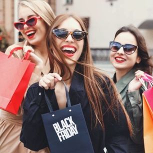 Black Friday, Cyber Monday i Dzień Darmowej Dostawy 2019. Kiedy i gdzie kupimy taniej ubrania?