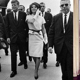 Jackie Kennedy - styl, który inspiruje kobiety do dziś. Poznaj kultowe stylizacje ikony mody!