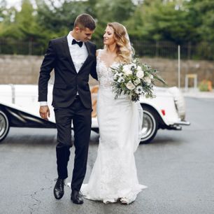 Garnitur ślubny dla pana młodego – jaki wybrać? Sprawdź dress code, trendy i style! [PORADNIK]