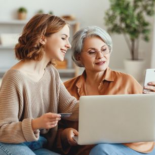 Podpowiadam mamie, jakie szorty powinna wybrać. Te modele to strzał w dziesiątkę dla 50-latek plus size