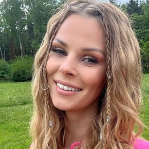 Tomaszewska zaszalała z nową fryzurą. Fani komentują: „Co ona ma na głowie?”