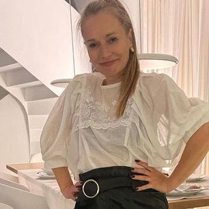 Mama Musiała w modnych jeansach. Polki masowo wykupują ten model