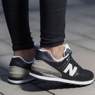 Reebok czy New Balance? Sprawdź te kultowe modele!