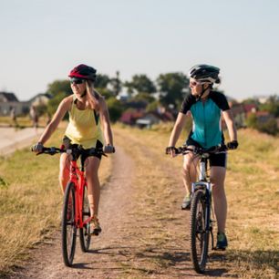 Jakie spodenki na rower kupić? Wybieramy szorty na rower MTB, szosowy, trekkingowy i miejski!