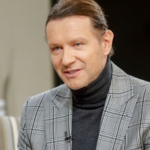 Jak się ubrać na wigilię, jeśli nie lubisz koszuli i krawata? Oto genialny pomysł, na który wpadł Radosław Majdan