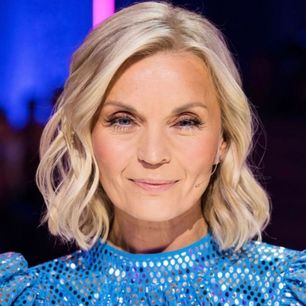 To koniec czarnych płaszczy? 56-letnia Foremniak nosi taki kolor
