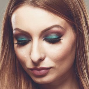 Half cut crease - makijażowy hit gwiazd