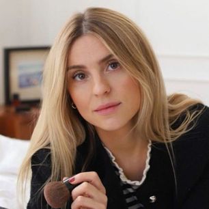 Tak będziemy się ubierać do pracy wiosną. Kasia Tusk pokazała się w odważnej stylizacji