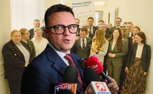 Koniec politycznej drogi Hołowni? Fatalne prognozy po rozłamie